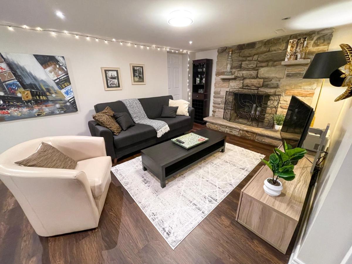 טורונטו Spacious & Renovated 1Bd Suite W/Parking מראה חיצוני תמונה
